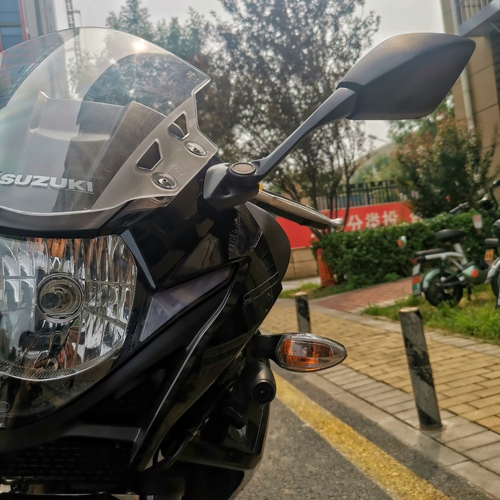 【车辆型号】:铃木GSX250