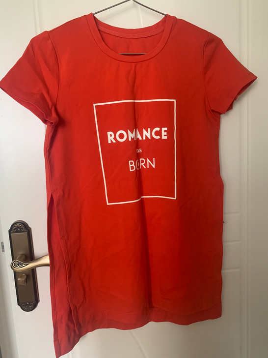 zll专卖店395购入。9成新无吊牌。全棉...