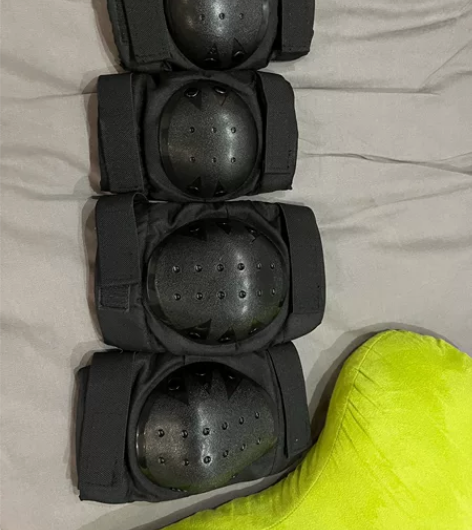 专业护具滑板滑轮护手青少年成人运动防摔装备...