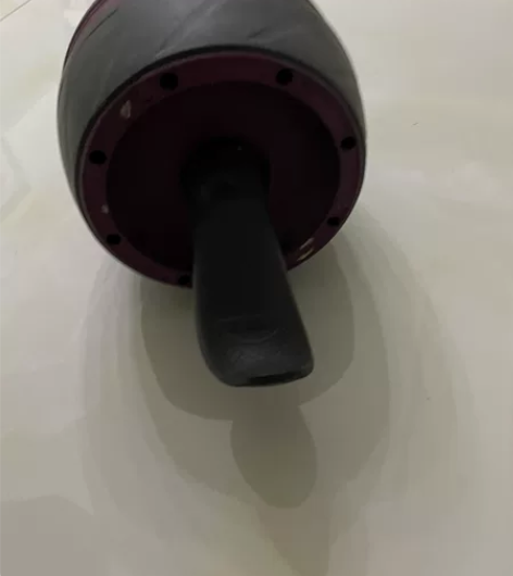 健腹轮和仰卧起坐板，买了后才发现自己根本不...