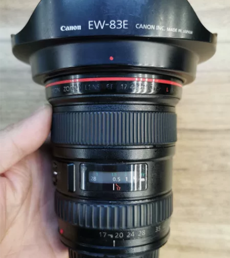 佳能17-40L，镜头使用痕迹成色如图，无...