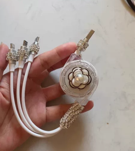 全新未开封 车载数据线三合一快充手机typ...