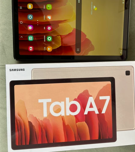 抽奖中的三星tab a7吃灰中 箱说齐全 ...