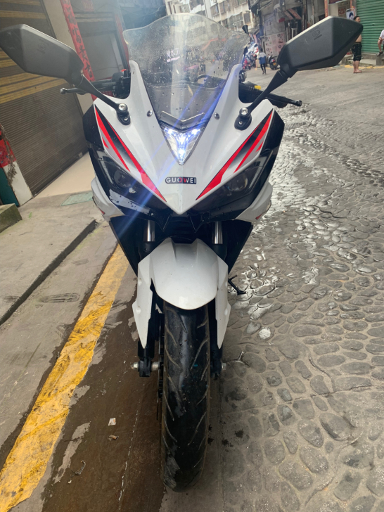 R3 250排量 国四电喷 一万...