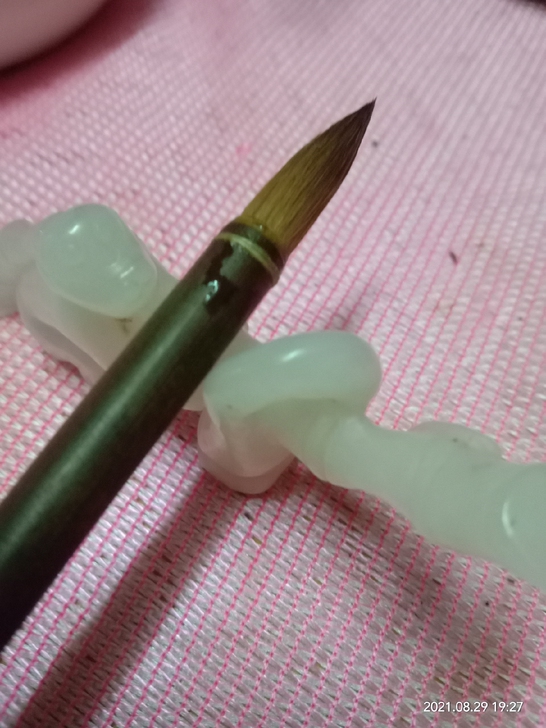 和田玉笔架，工艺精，造型美，玉质温润细腻，...