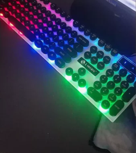 【清仓处理】包邮全新未拆封朋克复古发光有线...