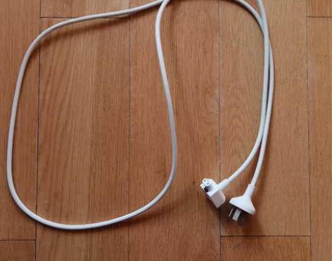 苹果imac台式机的电源线！电脑送人了，还...