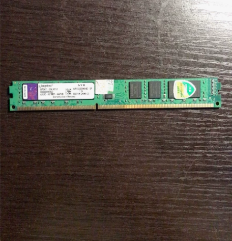 自用拆机内存金士顿内存卡DDR3、4G、1...