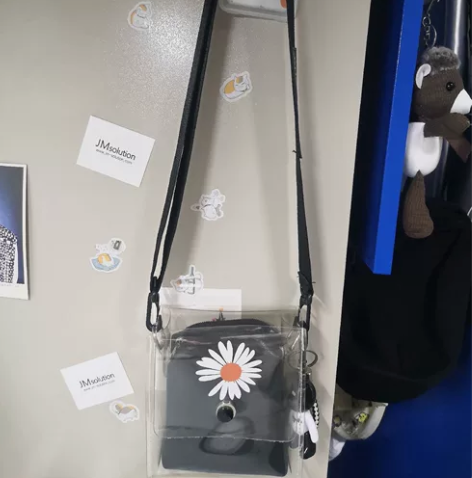 闲置!!!小清新果冻包,有内胆,可以单独当...