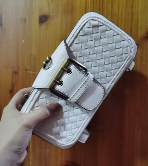 全新没用过手拿包风琴包小包三用，两条肩带，...