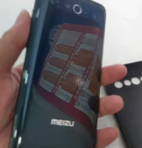 魅族17 墨绿色 9.5成新,尾插口正常磨...