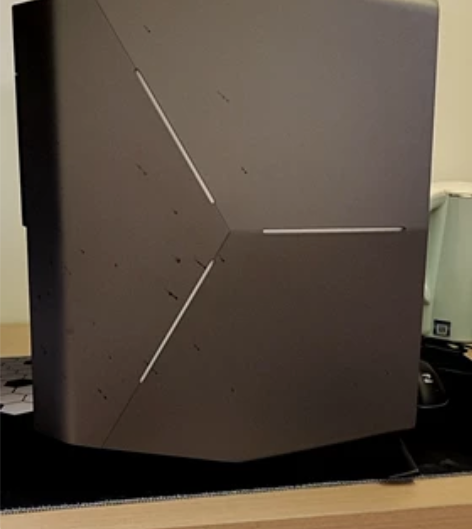 外星人R8九代酷睿i7 CPU水冷 。自用...