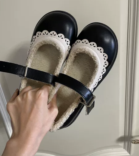 黑色毛毛浅口单鞋37码 加绒内里 秋冬穿很...