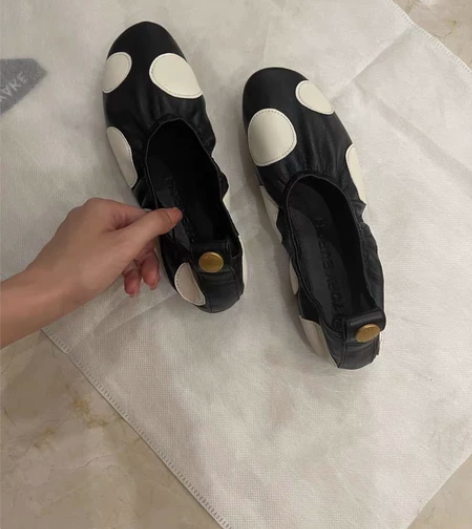 真皮单鞋女2022春季 欧洲平底蛋卷鞋波点...