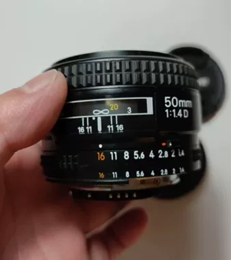 尼康af50 1.4d自动镜头,尼康带肩屏...