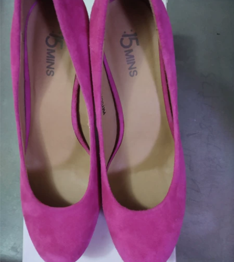 15MlNS百丽正品，全新。购于沈阳实体店...