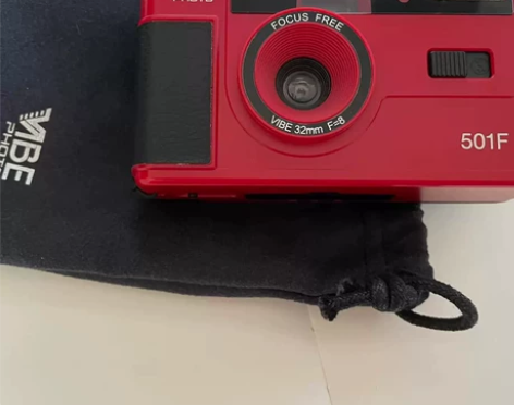 出德国vibe傻瓜相机 红色的那款 标价不...
