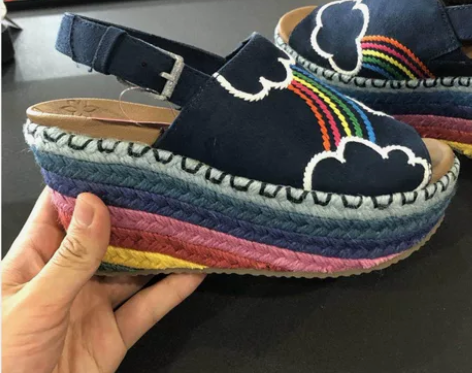 尺码买错了！闲置！A Sandy美国代购S...