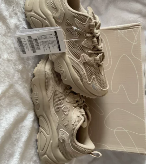 FILA 斐乐 韩版运动鞋。全新正品，假一...