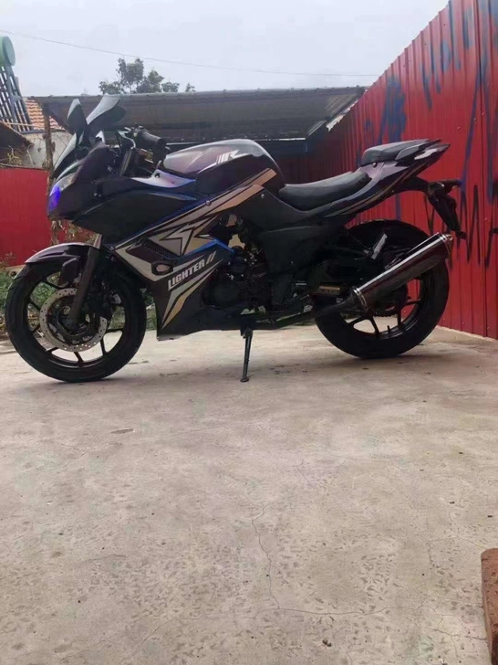 全新公路赛车二手摩托车精品车本田，铃木，雅...