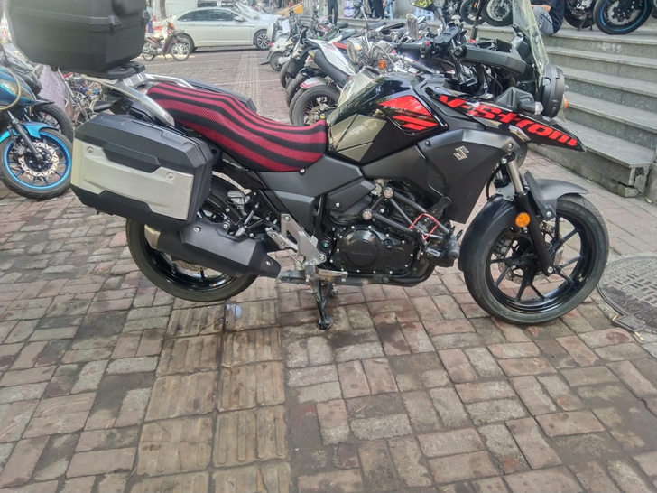 品牌型号 17年铃木DL250不带ABS转...
