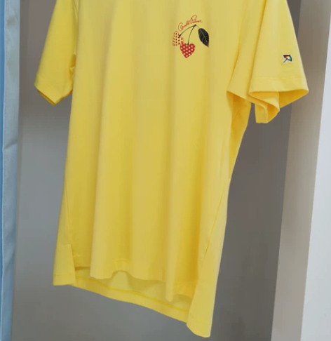 实体店夏装清仓   花花公子旗下花雨伞T恤...