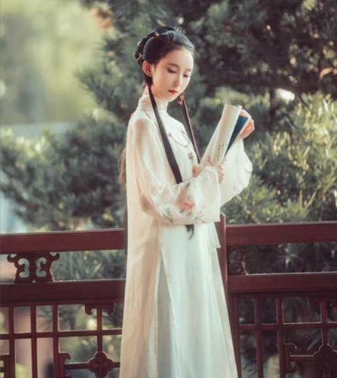 兰若庭 汉服 海棠春 立领 绣花 渐变 印...