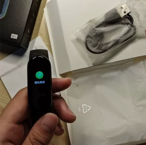 小米手环5nfc，能绑定交通卡门禁卡，刚买...