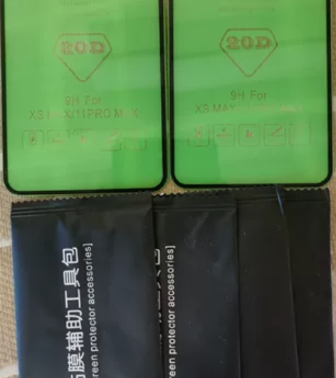 苹果手机11promax钢化膜，赠送4套贴...
