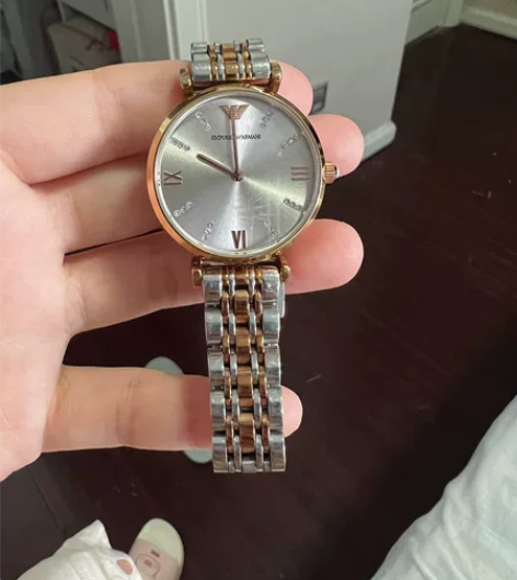 阿玛尼手表,专柜购入,是正品,随便验,盒子...
