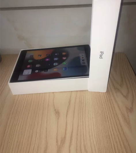 转售一台苹果iPad第九代64G Wi-F...