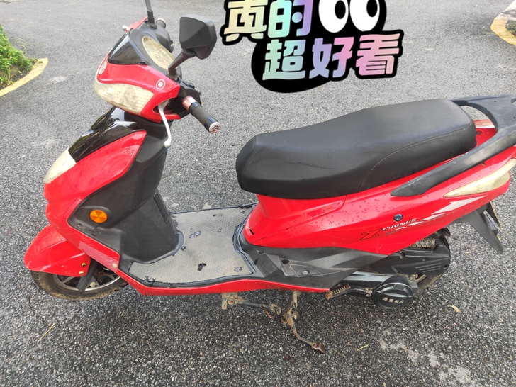 新款踏板摩托低价转让