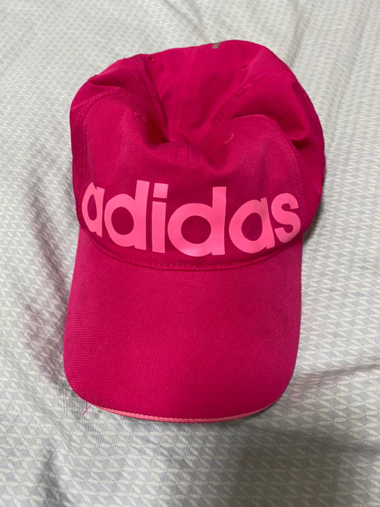 阿迪达斯儿童帽子，二手商品不退不换