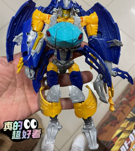 正版变形金刚IDW散货天鲨，全新带说明书，...