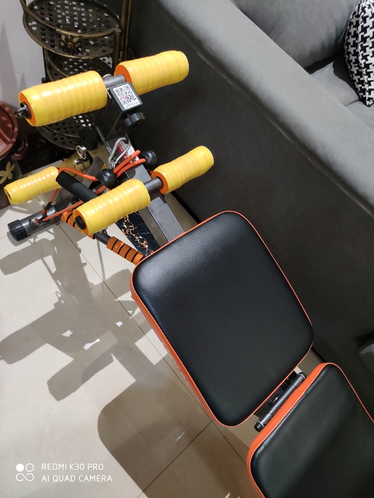 多功能仰卧板练腹肌神器，当面交易不出外面。