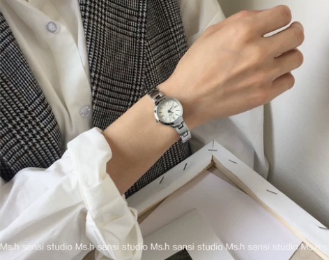 【三四】 手表女小巧网红学生简约韩版百搭复...