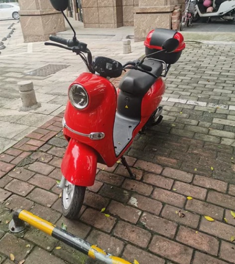 哈啰全新运损车，有磕碰，原价3399，一口...