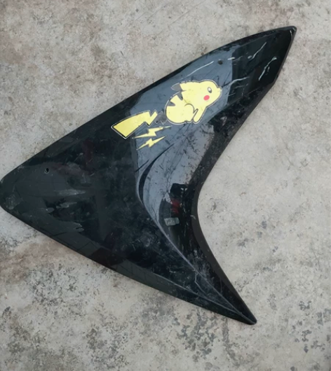 飞鹰r25 拆车件 右大板，有刮花，可以喷...