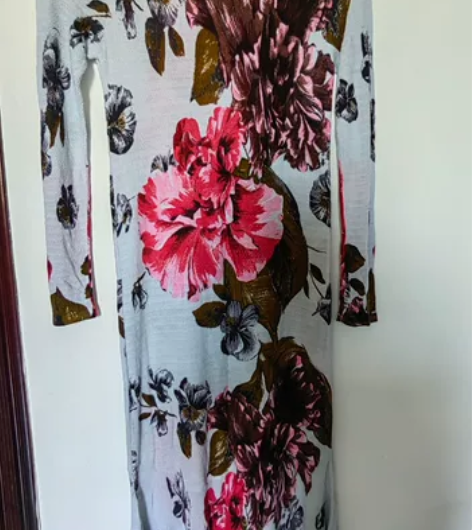 法式复古别致独特裙子质感高级感御姐性感露肩...