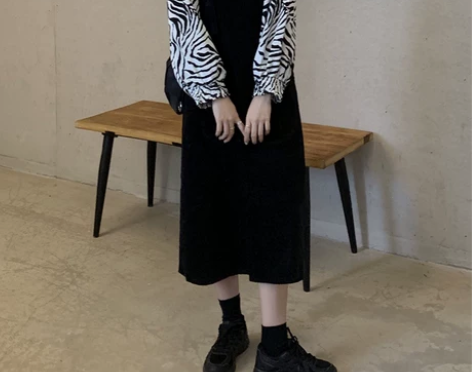 春装法式黑色背带裙女春秋2021新款爆款气...