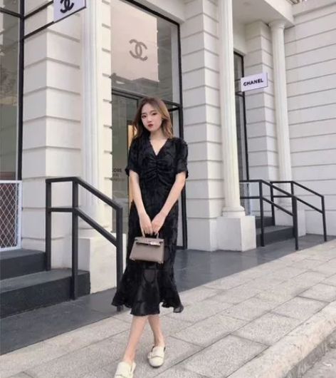 2020春夏轻熟风气质V领系带收腰显瘦荷叶...