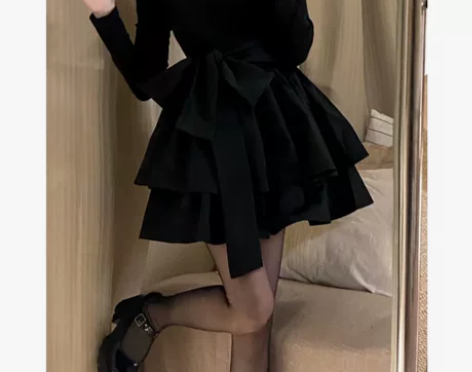 法式复古赫本风小黑裙公主蓬蓬裙连衣裙女秋冬...