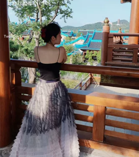 渐变色蛋糕裙半身裙女裙，实物很美很仙，穿上...