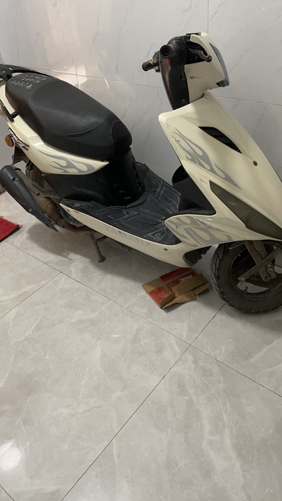出售雅马哈鬼火摩托车，正常行驶，没暗病，自...