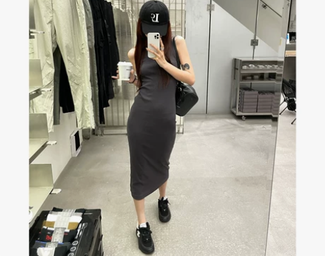 NOSE自制 慵懒风紧身吊带连衣裙女202...