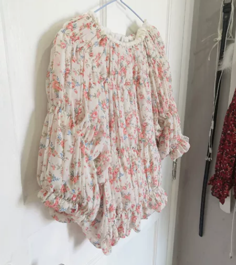 韩国代购碎花一字肩雪纺质感上衣套头打底衬衫...