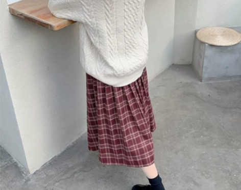 低价急出，全新带牌，酱果自制秋款红色日系少...