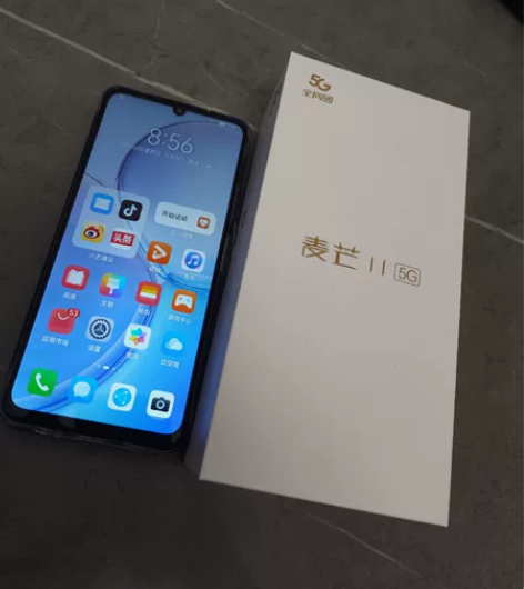 华为麦芒11  8+128g  交话费购入...