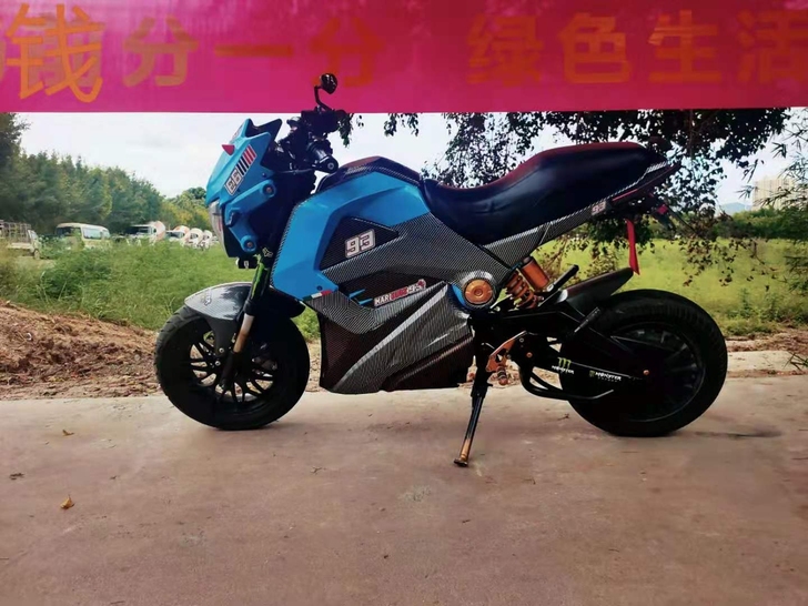 帮朋友出台小猴