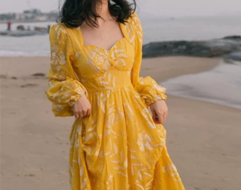 秋季新品复古刺绣泡泡袖性感少女初恋裙法式港...